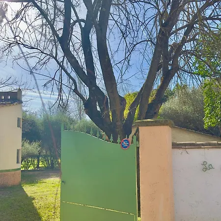 écrin De Nature , Centre-ville Et Campagne, 2 Chambres, Grand Jardin, En Provence Verte Appartamento *